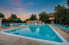 Gaithersburg apartment for rent - Community swimming pool