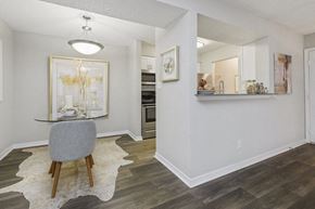 Tampa apartment for rent - Model dining area with view of kitchen