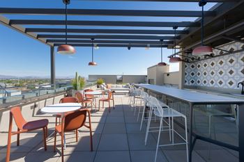 Rooftop deck w/ bar