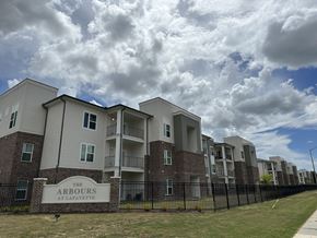 Lafayette apartment for rent - Property Signage at Arbours at Lafayette, Lafayette, LA