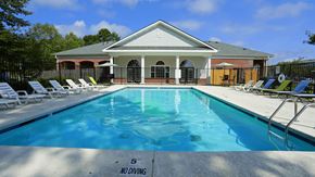 Montgomery apartment for rent - A pool with a sign that says 5' no diving.