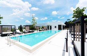 Miami apartment for rent - Sparkling Swimming Pool at WYND 27 & WYND 28, Florida , 33127