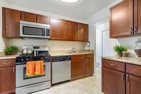 Annapolis apartment for rent - Fully Equipped Kitchen With Modern Appliances at Annapolis Roads, Maryland, 21403