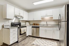 Pearl apartment for rent - Crosswinds Kitchen at Crosswinds Apartments, Pearl, 39208