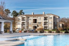 Chester apartment for rent - Pool View at Garden Springs, Virginia