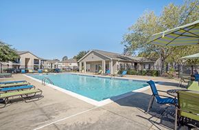 Pearl apartment for rent - Pool at Grand at Pearl Apartments, Pearl