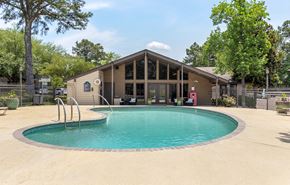 Ridgeland apartment for rent - Blue Cool Swimming Pool at Lakeshore Landing Apartments, Ridgeland, 39157