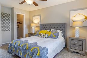 Southaven apartment for rent - Bedroom at North Creek, Southaven, Mississippi