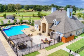 Southaven apartment for rent - Pool And Surroundings at North Creek, Mississippi, 38671