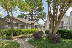 Flowood apartment for rent - Clubhouse at Reflection Pointe, Flowood, Mississippi