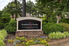 Southaven apartment for rent - Front View at Southaven Pointe Apartments, Southaven, MS