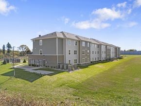 Carrollton apartment for rent - the building in which the apartment is located