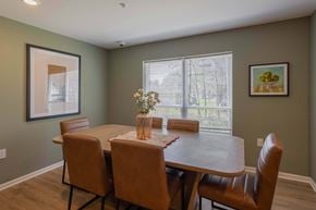Zanesville apartment for rent - A dining room with a table and chairs.