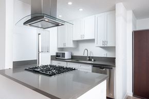 Long Beach apartment for rent - Upgraded kitchen