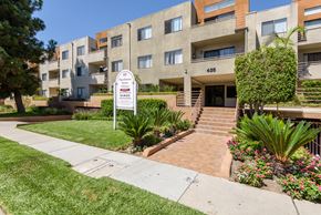 Glendale apartment for rent - the building in which the apartment is located