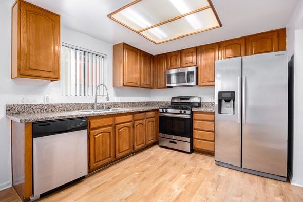 8745 Variel Ave., Canoga Park, CA, 91304
