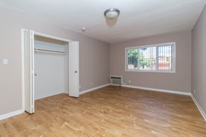 Los Angeles apartment for rent - A room with a window and a door.