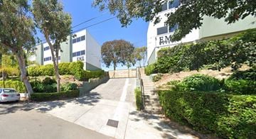 Los Angeles apartment for rent - the building in which the apartment is located