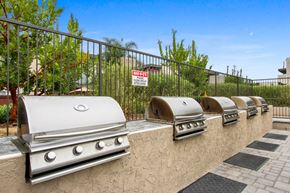 Santa Ana apartment for rent - Condos with BBQ Area in Santa Ana
