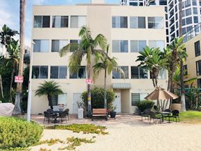 Long Beach apartment for rent - 7th Place  outside