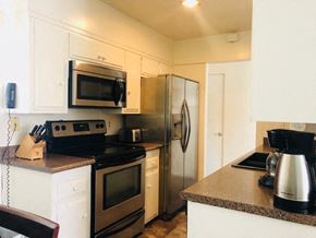 Long Beach apartment for rent - 7th Place  kitchen