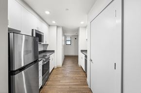 Philadelphia apartment for rent - B1 Kitchen Entrance