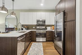 Garden City apartment for rent - Florent Kitchen