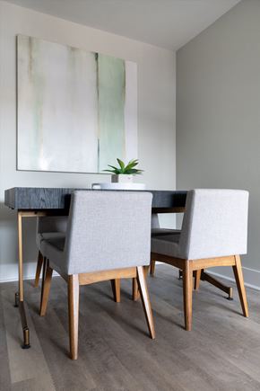 Chicago apartment for rent - a dining room with a table and chairs