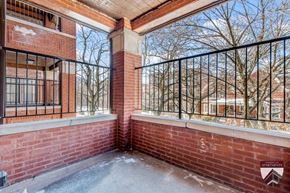 Chicago apartment for rent - private patios