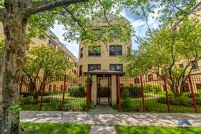 Chicago apartment for rent - Brick building