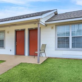 Shreveport apartment for rent - A house with the number 703 and 704 on the doors.