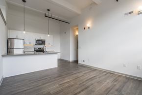 Conshohocken apartment for rent - Living Room