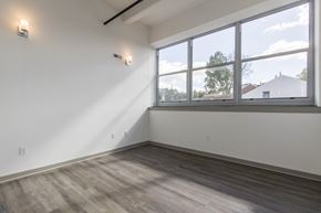 Conshohocken apartment for rent - Living Room