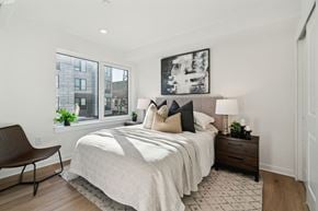 Philadelphia apartment for rent - Wide Windows in the bedroom at The Isaac Apartments, Philadelphia