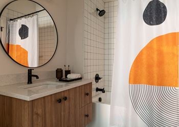 Jasper house bathroom