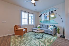 Temple apartment for rent - Model Living Room