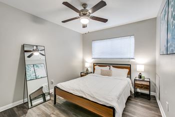 Ceiling fans with light fixtures