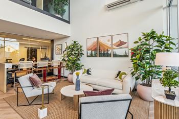 Complimentary wi-fi in common areas