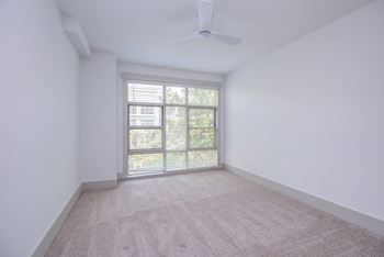9’ - 11’ Ceilings