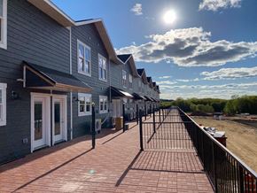 River Falls townhouse for rent - Milltown Patios