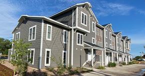 River Falls townhouse for rent - Milltown Exterior