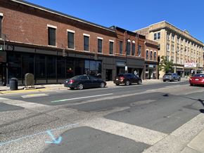 La Crosse apartment for rent - 331-335 Main/105-109 N 4th St. Exterior