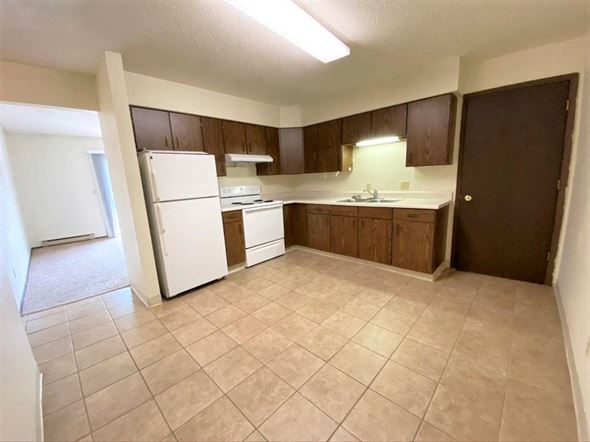 La Crosse apartment for rent - 2 BR | Kitchen | Three Sixty Real Estate