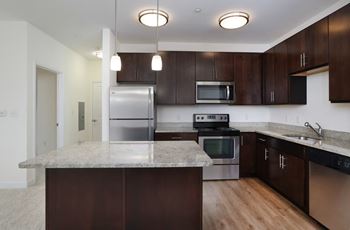 Oversized kitchen islands*