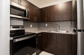 Hialeah apartment for rent - Kitchen