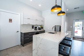 Davie apartment for rent - Kitchen