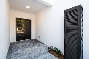 Miami townhouse for rent - Smart Lock Entry