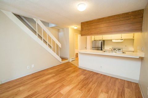 Floor plan for 3 beds, 1.5 baths, 992 sqft