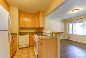 Boulder apartment for rent - 1503-1513 20th Street Kitchen and Living Room