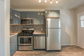 Boulder triplex for rent - 1839 Arapahoe Unit 1 Kitchen